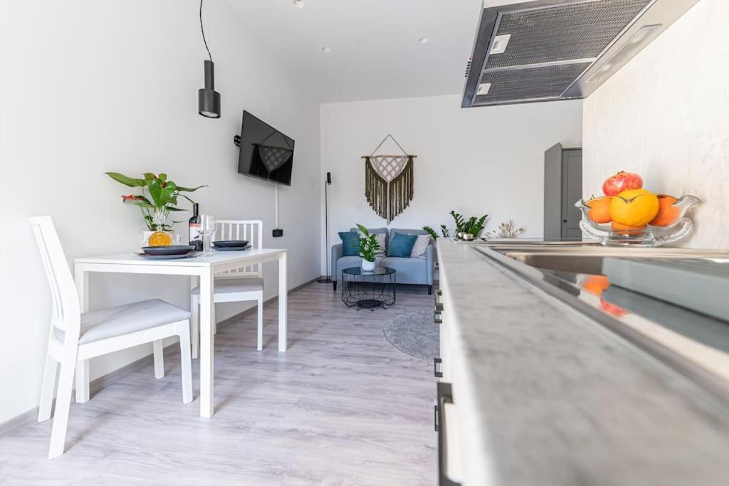 Elegant Fully Equipped Apartment Near City Centre Iraklio Exterior foto