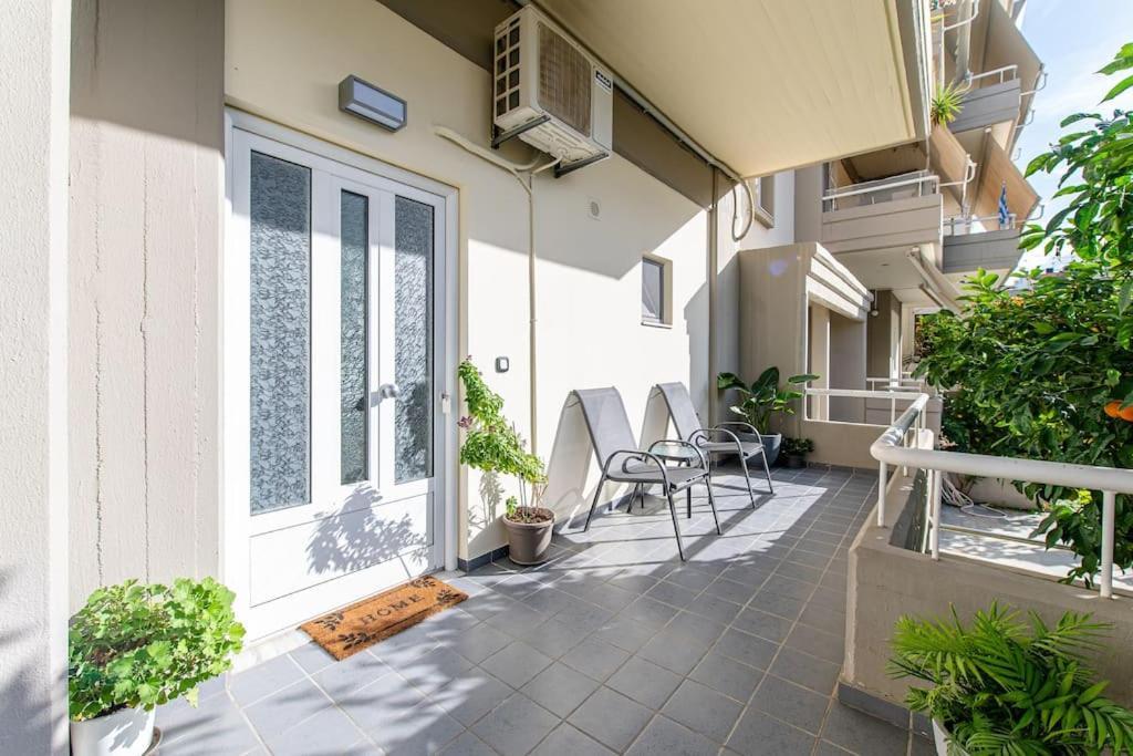Elegant Fully Equipped Apartment Near City Centre Iraklio Exterior foto